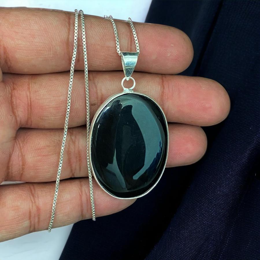【並行輸入品】Black Onyx Pendant for Women/Girls, Black Onyx Gemstone Necklaceの画像