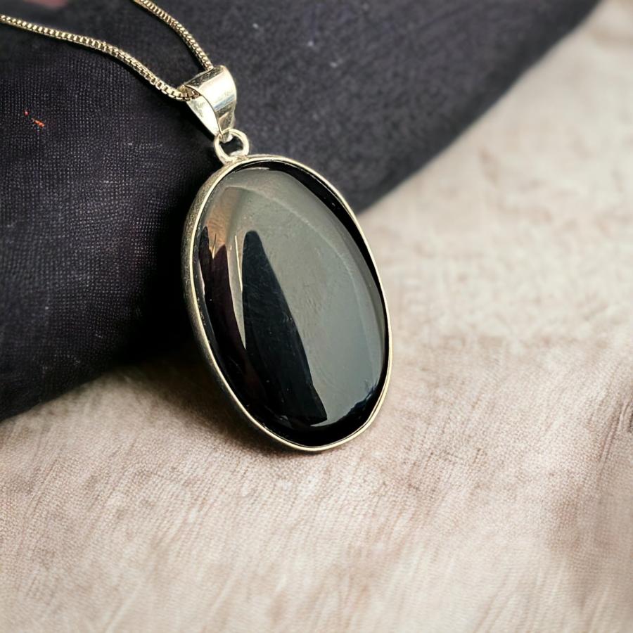 【並行輸入品】Black Onyx Pendant for Women/Girls, Black Onyx Gemstone Necklaceの画像