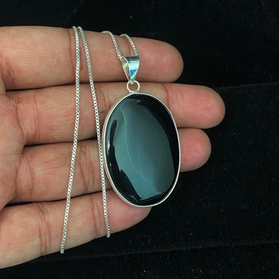 【並行輸入品】Black Onyx Pendant for Women/Girls, Black Onyx Gemstone Necklaceの画像