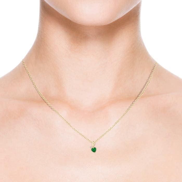 【並行輸入品】ダイヤモンド付きのハートシェイプエメラルドリボンペンダント|14Kイエローゴールド|彼女の為にジュエリーギフトの画像