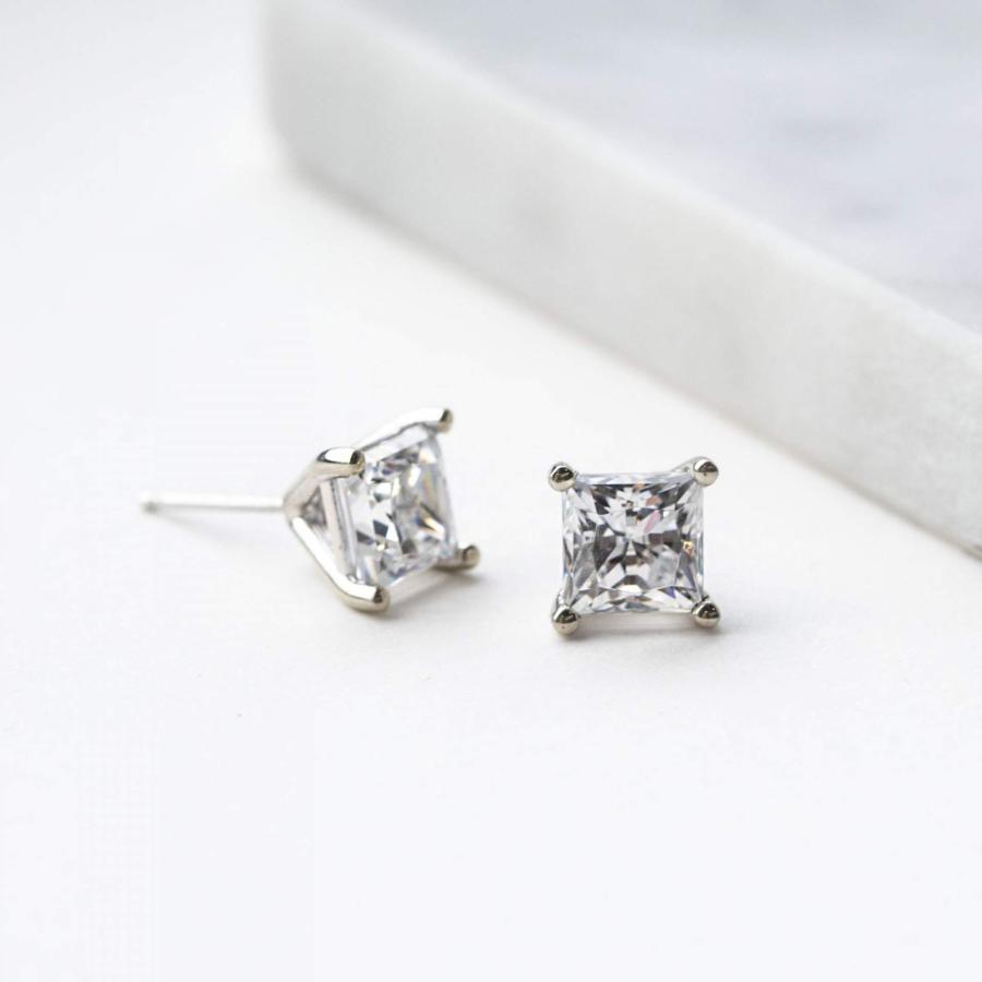 【並行輸入品】Bhumi Gems Princess Cut VVS1 Colorless Diamond Moissanite Earrinの画像