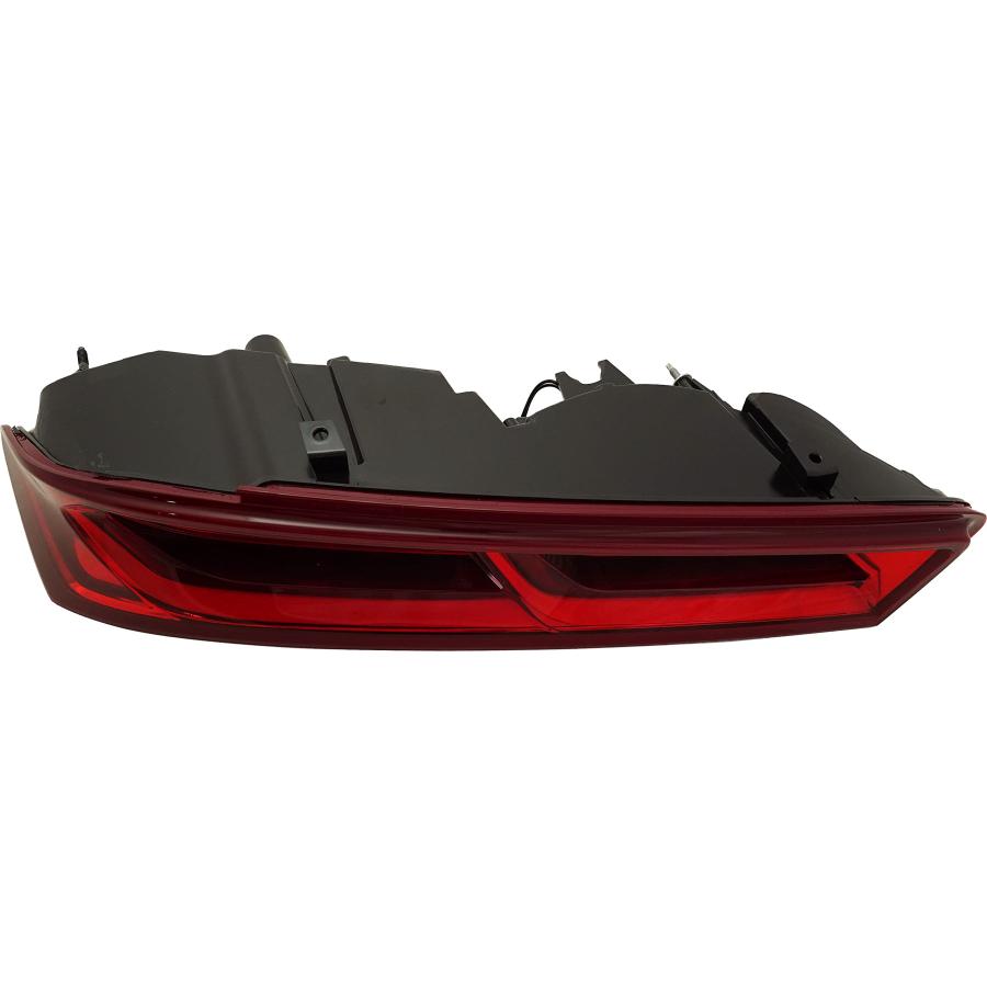 【希少品新品】【シボレー·GM】カプリス用？３連スクエアテールランプ 並行輸入品】Garage Pro テールライトアセンブリ 2016 2018 シボレー