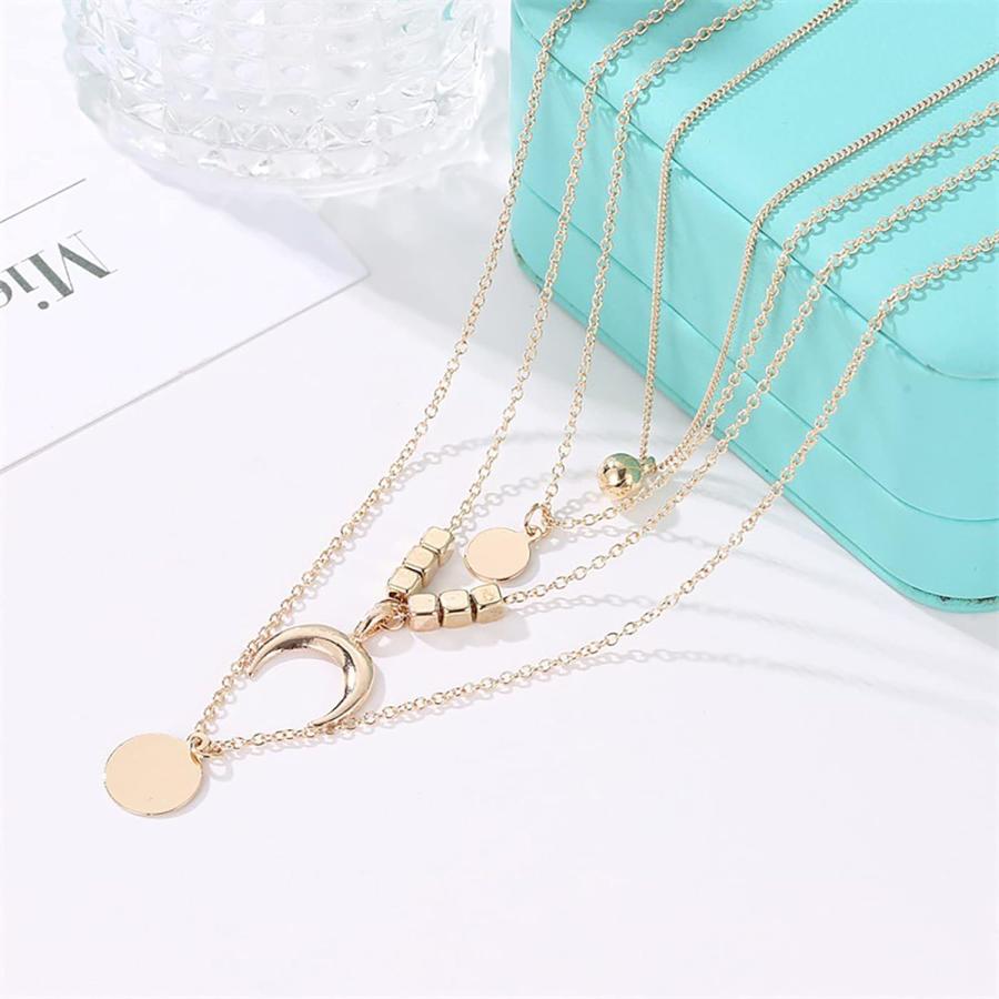 Multi-Layer Necklace Moon Pendant Necklace for Women Layered Choker Fashion Jewelry (as Show  One Size)　並行輸入品｜bestshop-d｜03