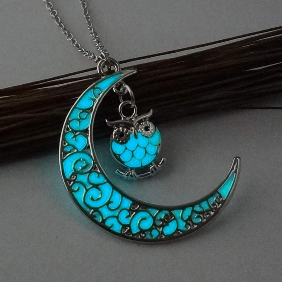 Luminous Moon Pendant Necklace for Women Glow in The Dark Necklace Fashion Jewelry (Blue  One Size)　並行輸入品｜bestshop-d｜02