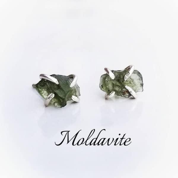 【並行輸入品】RAW MOLDAVITE スタッドピアス ジェムストーン 925ソリッドスターリングシルバー ハンドメイドジュエリー スタッドピアス_1