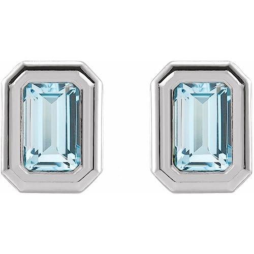 【並行輸入品】Platinum Sky Blue Topaz Bezel Set Stud Earringsの画像
