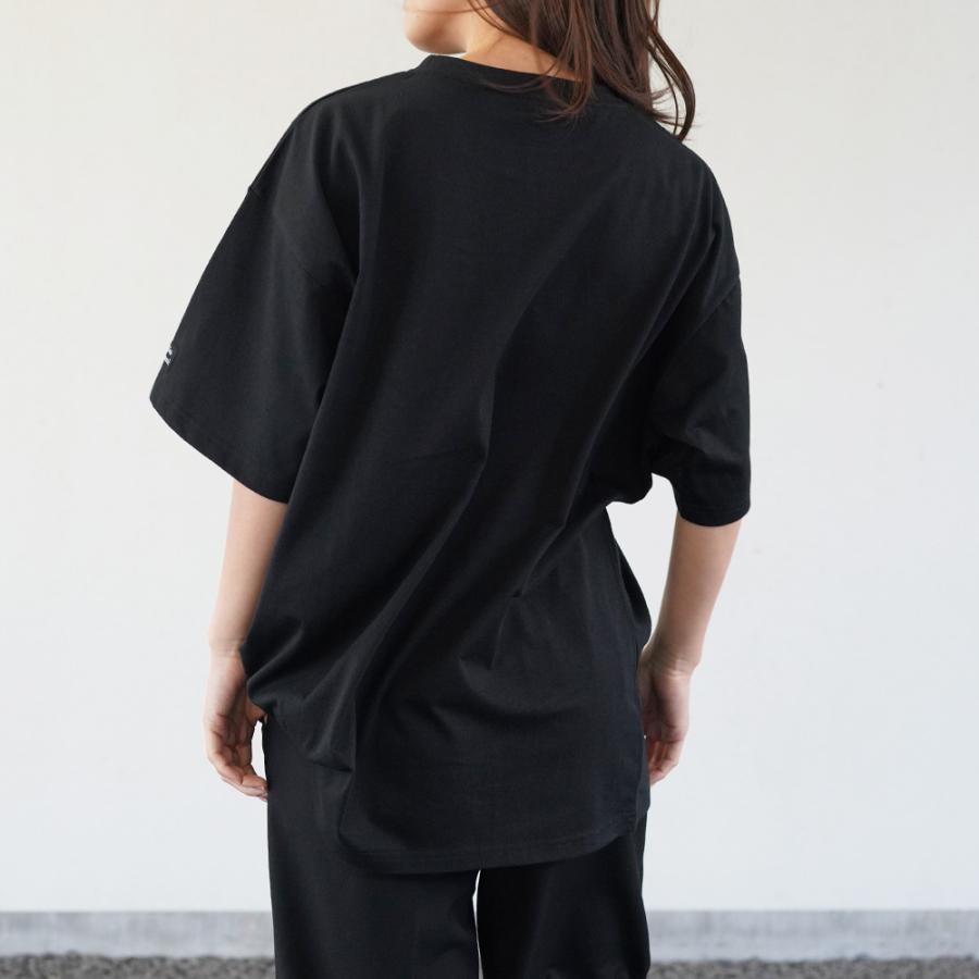 新品 クラウディオパンディアーニ プラシャツ ブラック L Tシャツ ユニセックス 半袖 クルーネックTシャツ クラウディオ