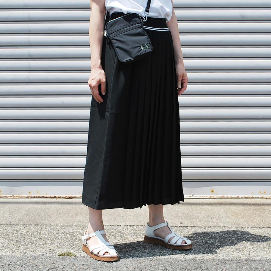 FRED PERRY（フレッドペリー） プリーツ スカート レディース FRED
