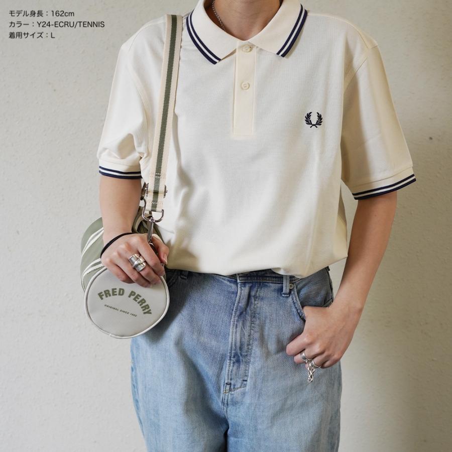 FRED PERRY（フレッドペリー） ミニバレルバッグ ボストンバッグ