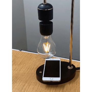 間接照明 ベッドサイドランプ ワイヤレス充電器 Iphone スマホ対応 Ledランプ 浮く電球 フローティングランプ 空中浮遊 インテリア 日本語説明書付き 3615 ガジェる 通販 Yahoo ショッピング
