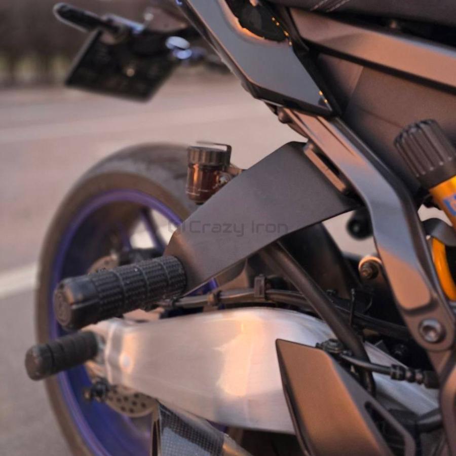 ヤマハ MT-09 MT-09SP 2024- リア スタントケージ ガード 新型 CRAZY