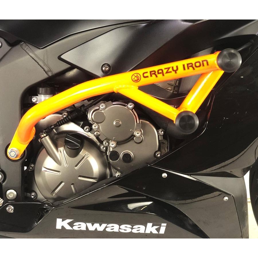 カワサキ ZX-6R 2009-2018 ZX-6R 636 2013-2020 クラッシュバー エンジンガード スライダー スタントケージ レースレール CRAZY IRON [輸入代行/メーカー直送]｜bezipang