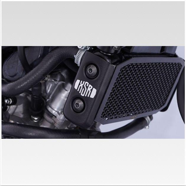 YAMAHA ヤマハ 純正 XSR155適合 ラジエーターサイドカバー 左右ペア