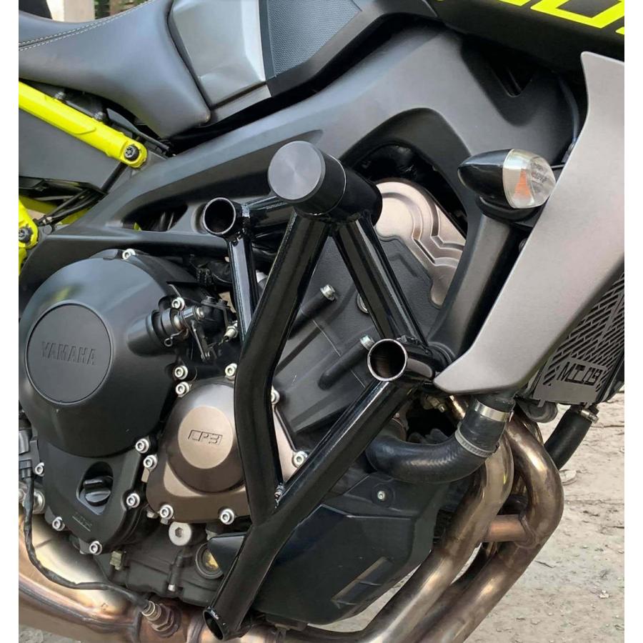 MT09 FZ09 エンジンガード クラッシュバー スタントケージ ヤマハ engine guard dksmt09 B&E