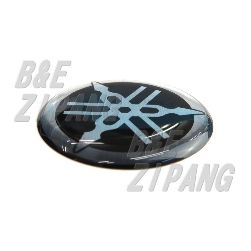 【ヤマハ純正】 YAMAHA 立体ロゴエンブレム バッジ 音叉マーク ステッカー 樹脂ドーム加工 シルバー/ブラック  直径30mm ST111 | YAMAHA | 02