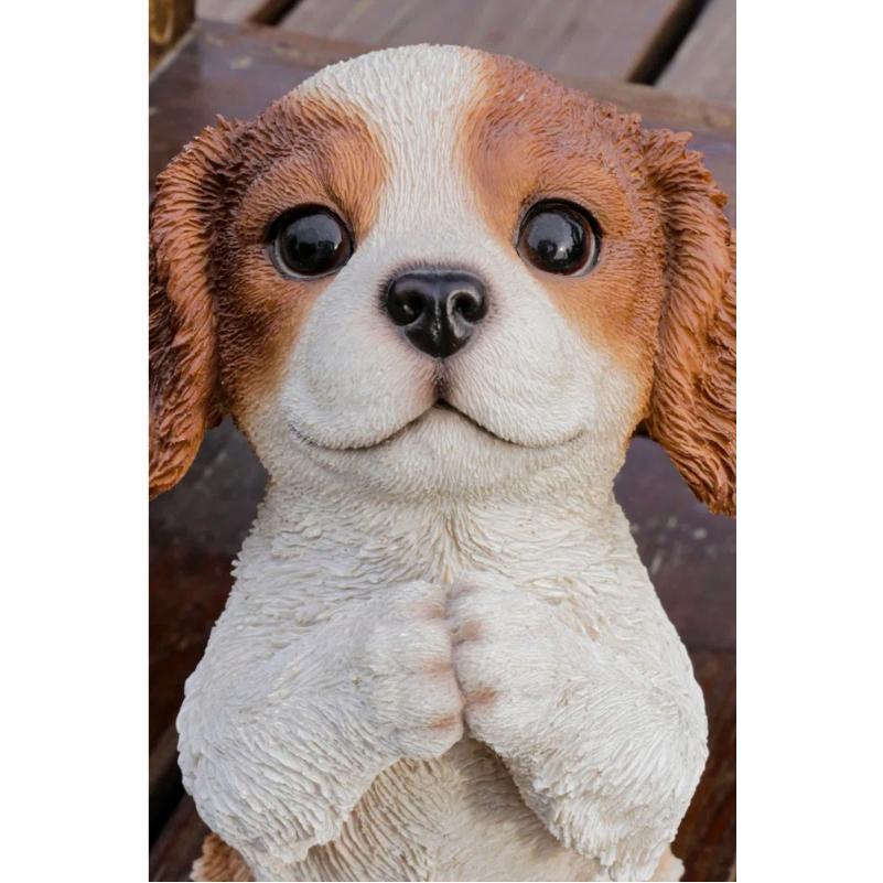 置物 彫像 祈るキャバリア キング チャールズ スパニエルの子犬の像