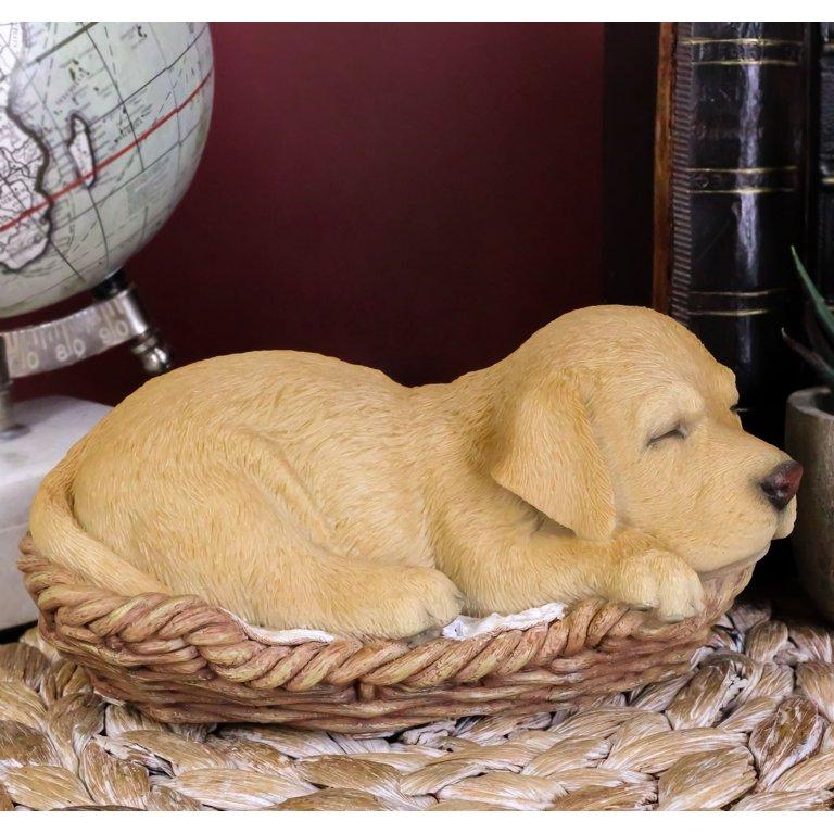 置物 彫像 バスケットで眠る ラブラドールレトリバー 犬 子犬 いぬ