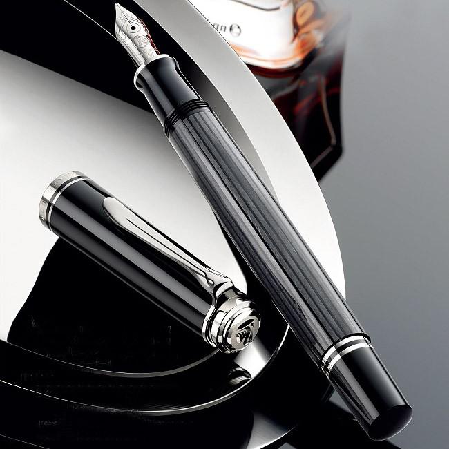 Pelikan(筆記具) Pelikan Souveran 万年筆 M405 黒縞 ブラック Pelikan(筆記具) Pelikan Souveran 万年筆 M405 黒縞 ブラック