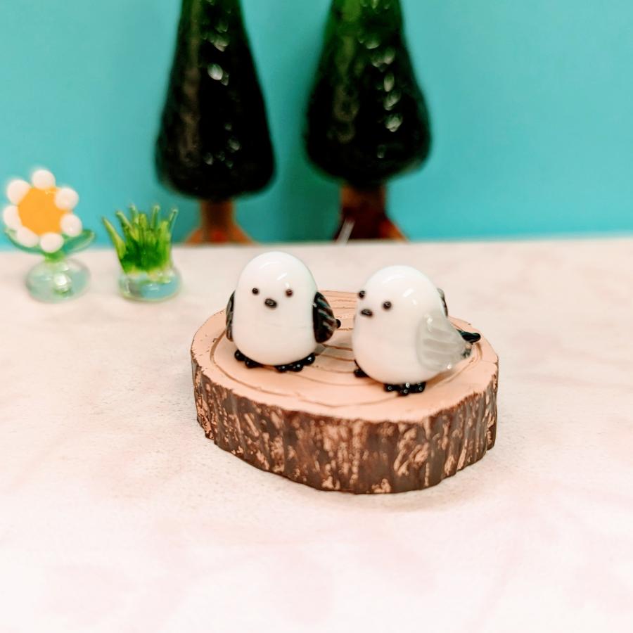 ガラス細工 シマエナガ切り株ペア ミニチュア 雑貨 置物 小物 鳥 ガラス細工 シマエナガ切り株ペア ミニチュア 雑貨 置物 小物 鳥