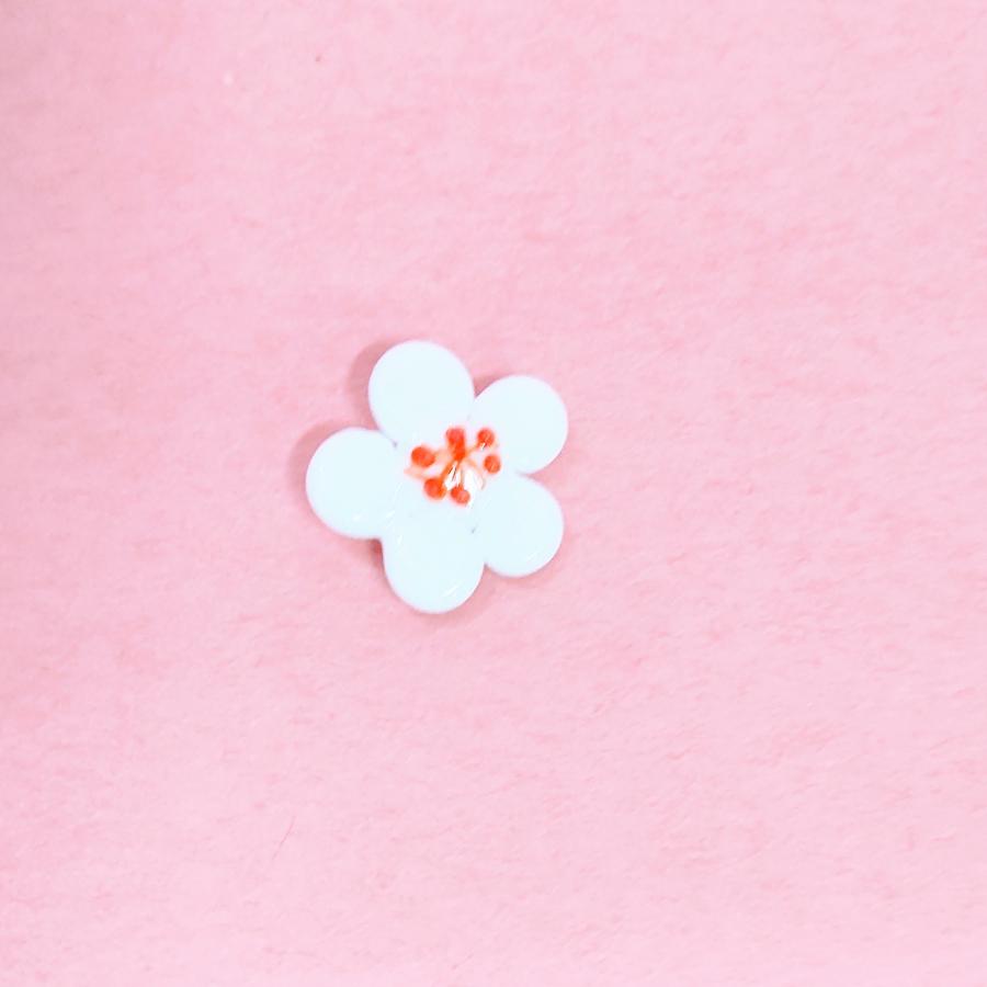 ガラス細工 梅の花（白）パーツ ミニチュア 雑貨 置物 小物 花 : きた