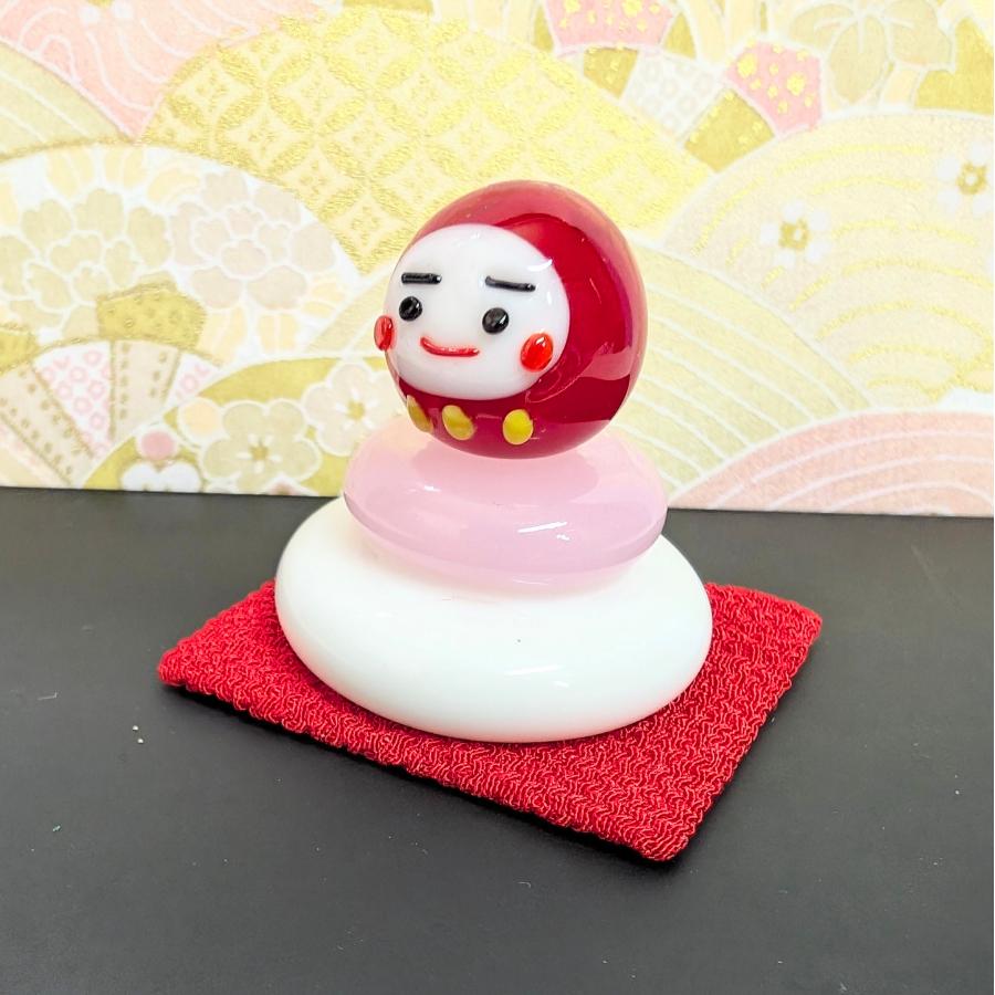 ガラス細工 鏡餅（だるま乗せ）ちりめん台付 ミニチュア 雑貨 置物