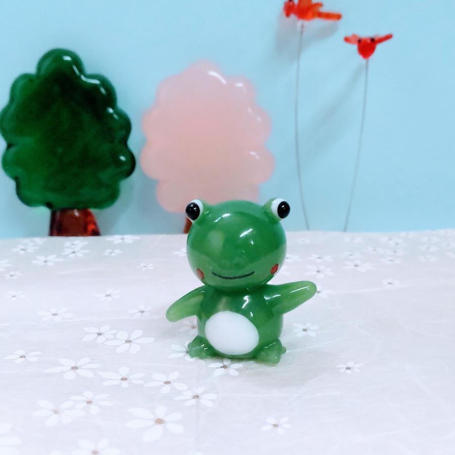 ガラス細工 カエル（手上げ）ミニチュア 雑貨 置物 小物 蛙 : きたの