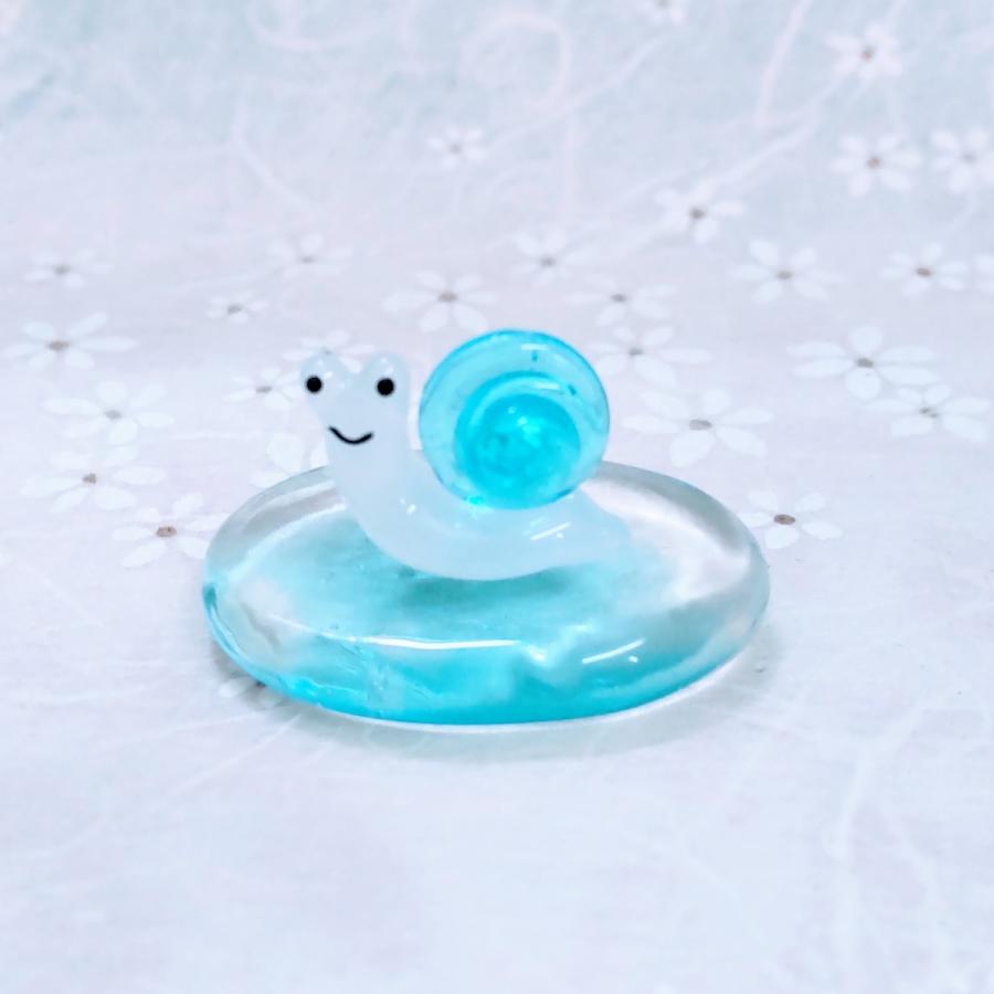 ガラス細工 カタツムリ（S) 青 ミニチュア 雑貨 置物 小物 雨 : きたの
