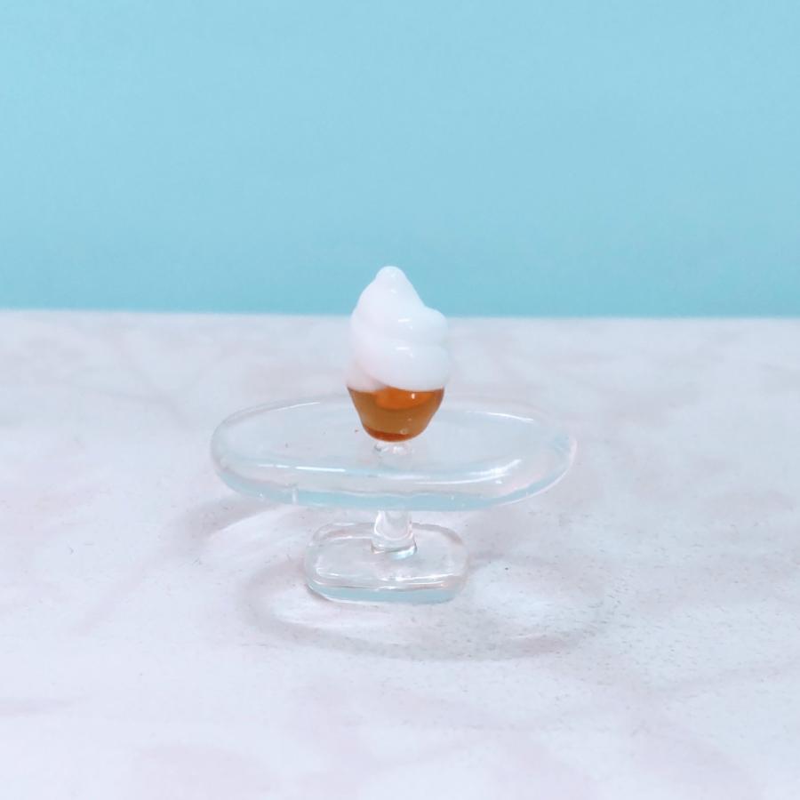 ガラス細工 ソフトクリーム（ミニ） ミニチュア 雑貨 置物 小物 食べ物