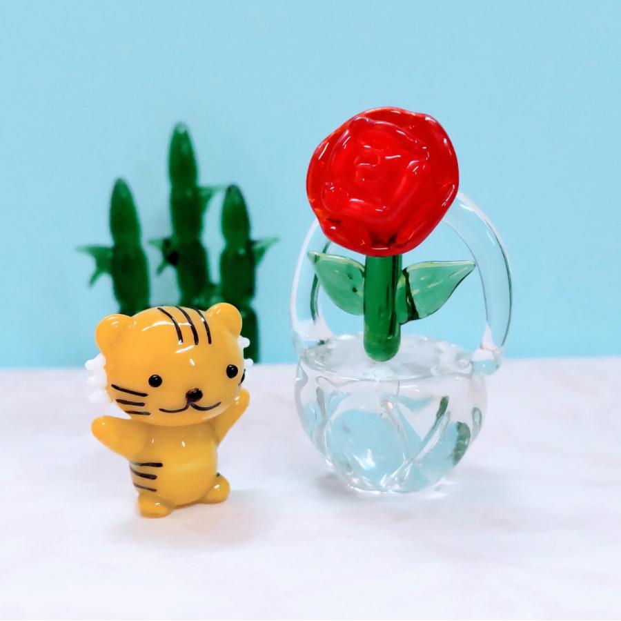 ガラス細工 カゴとローズ ミニチュア 置物 雑貨 花 薔薇 小物 : t-337  