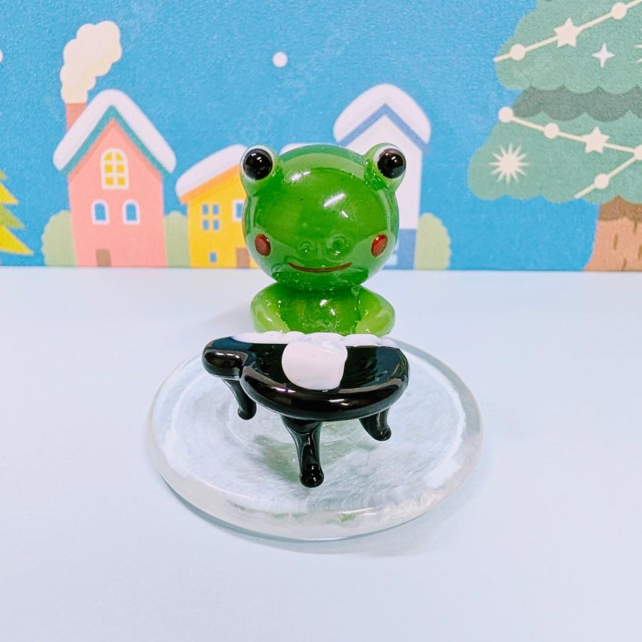 ガラス細工 カエルとピアノ(台付） ミニチュア 置物 蛙 : きたのガラス