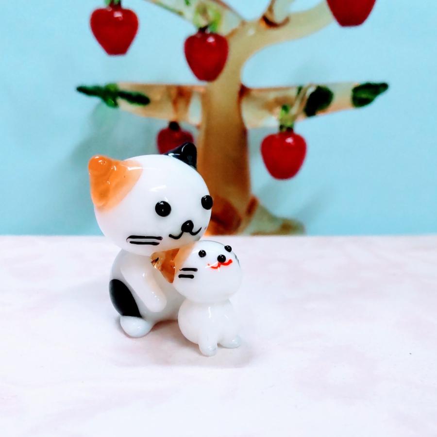 ガラス細工 ミケネコ親子 ミニチュア 置物 雑貨 小物 猫 : きたの