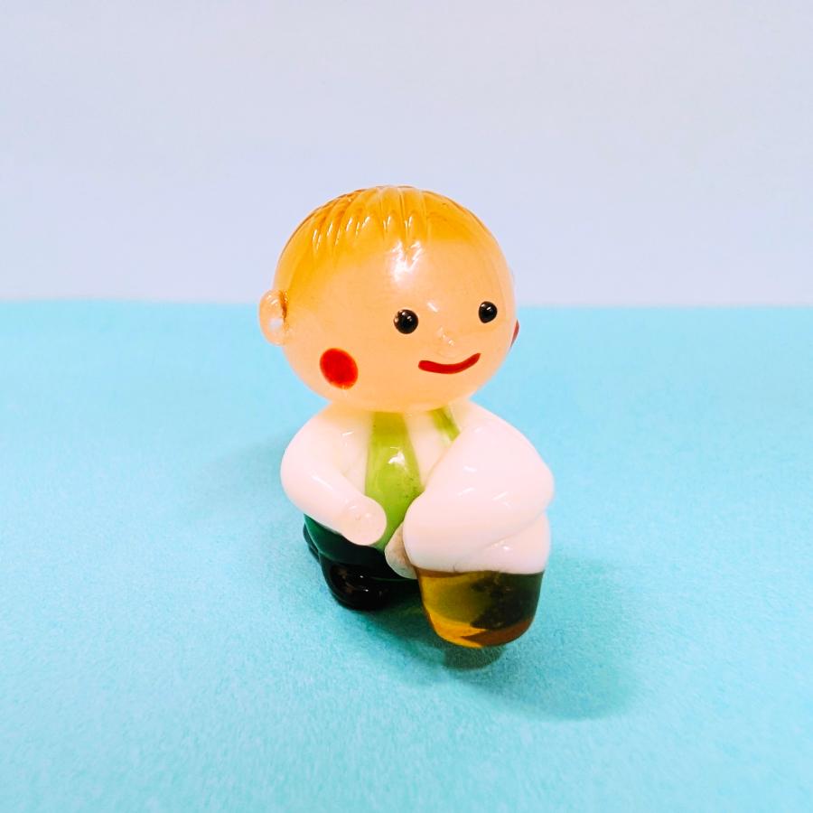 ガラス細工 男の子とソフトクリーム ミニチュア 置物 : きたのガラス