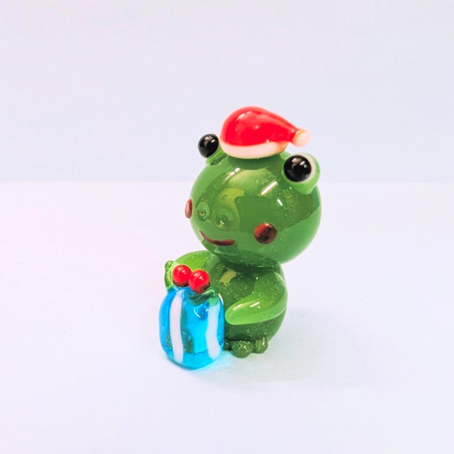 ガラス細工 カエルとギフトボックス ミニチュア 置物 クリスマス