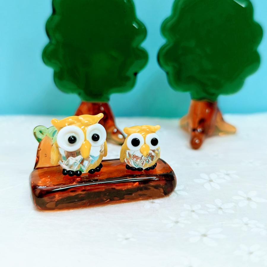 ガラス細工 ふくろう2人ベンチ（黄） ミニチュア 置物 梟 : きたの