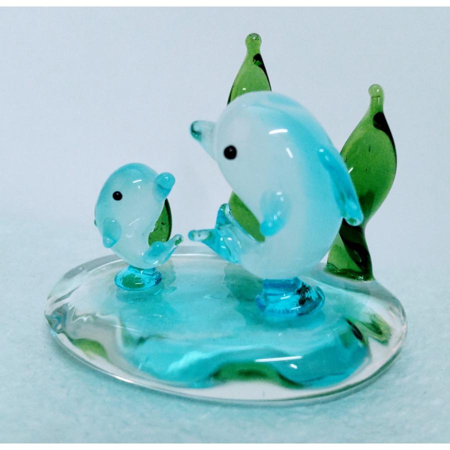 ガラス細工 イルカ2頭 青 海草台付 ミニチュア 置物 雑貨 水族館