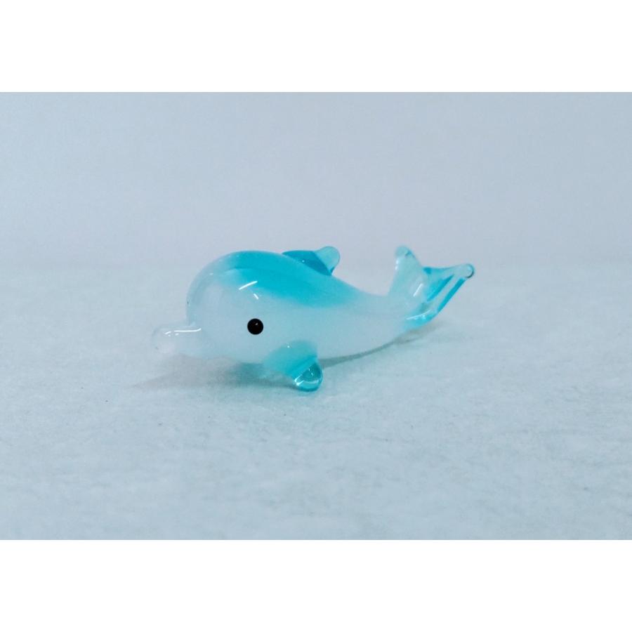 ガラス細工 イルカ（S) 水色 ミニチュア 置物 雑貨 水族館 海 小物