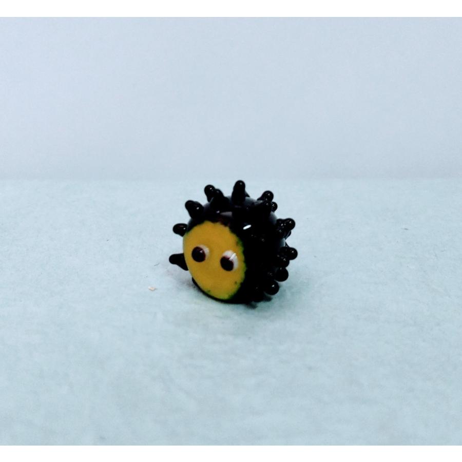ガラス細工 うに(黒)ミニチュア 置物 雑貨 魚 海 小物 : きた ガラス細工 うに(黒)ミニチュア 置物 雑貨 魚 海 小物 : きた
