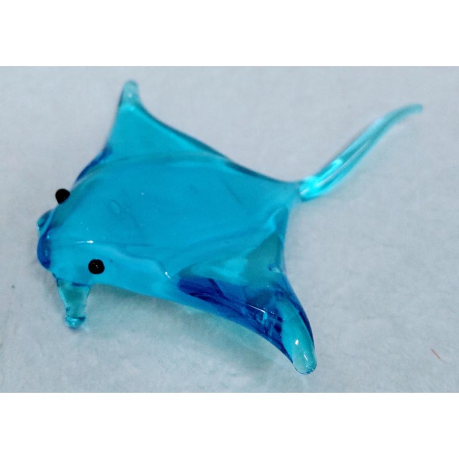 ガラス細工 マンタ（LL) 青 ミニチュア 置物 雑貨 水族館 海 小物