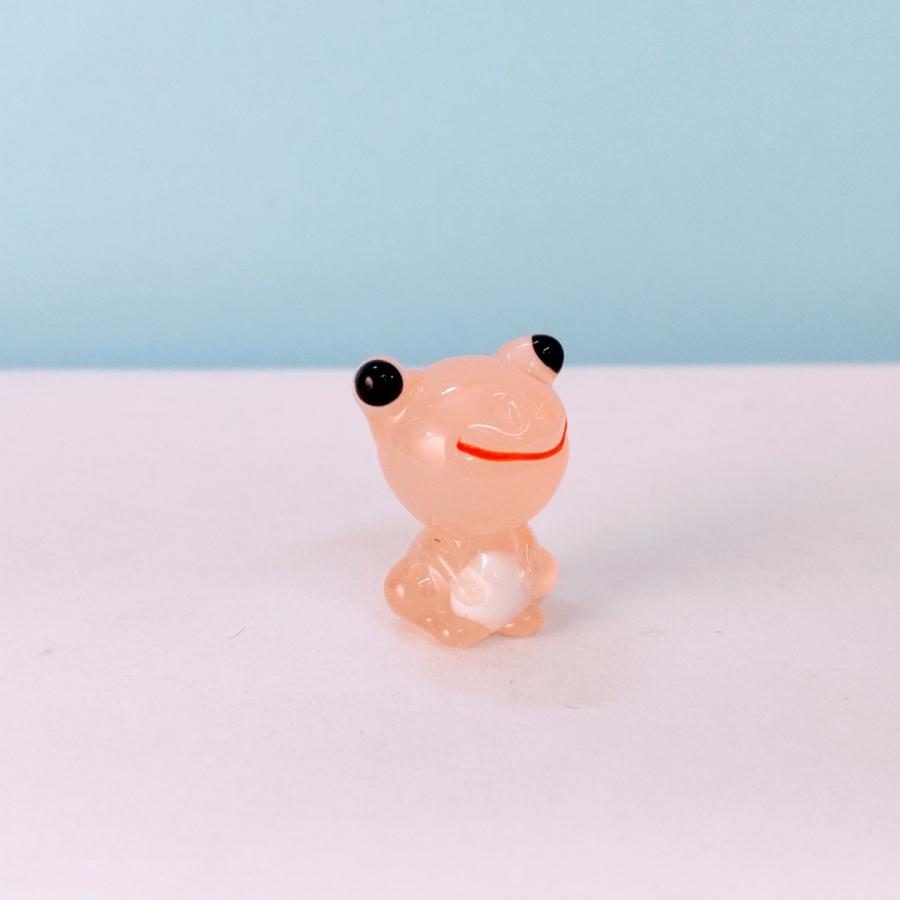 ガラス細工 カエル お座り（S) ピンク ミニチュア 置物 雑貨 蛙 小物
