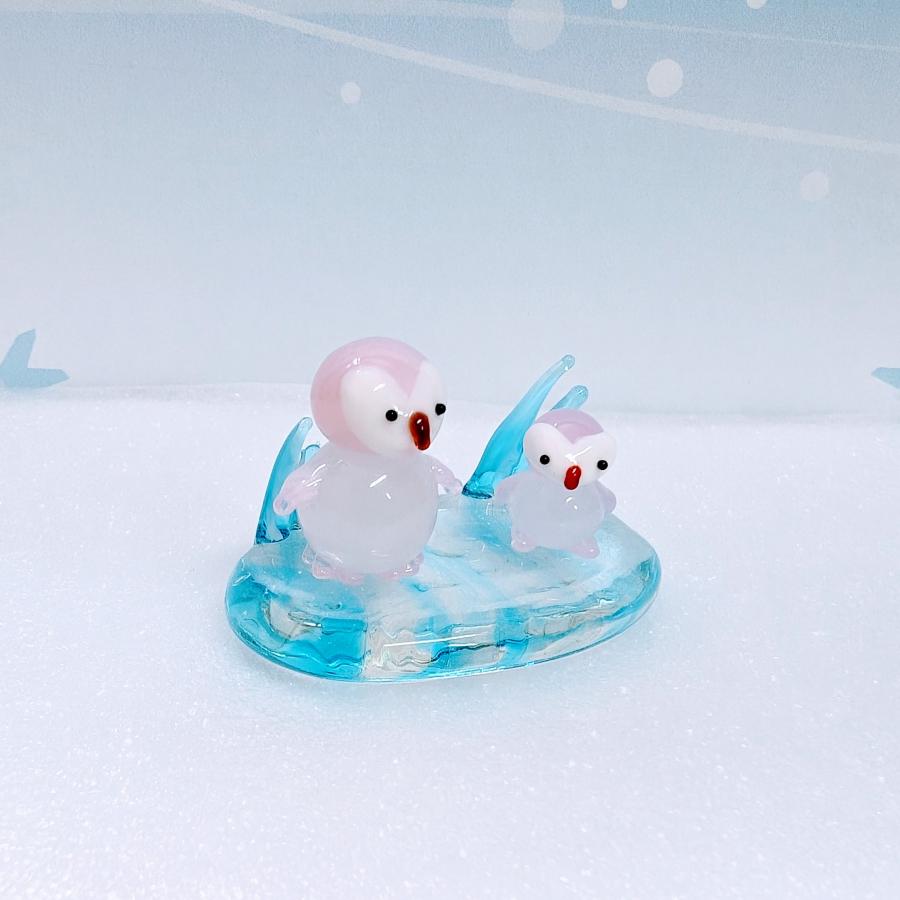 ガラス細工 ペンギン2羽 波台付（ピンク）ミニチュア 雑貨 置物 小物