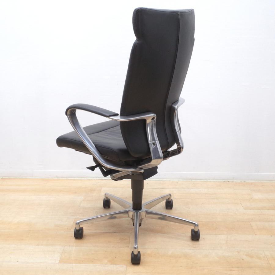 中古オフィスチェア（イトーキ プレクサスチェア ハイバック 皮革張 ） 肘付 ブラック KWE-655LE-Z9T1 ITOKI プレクサス KWE-655LE-Z9T1 肘付きオフィスチェア 黒
