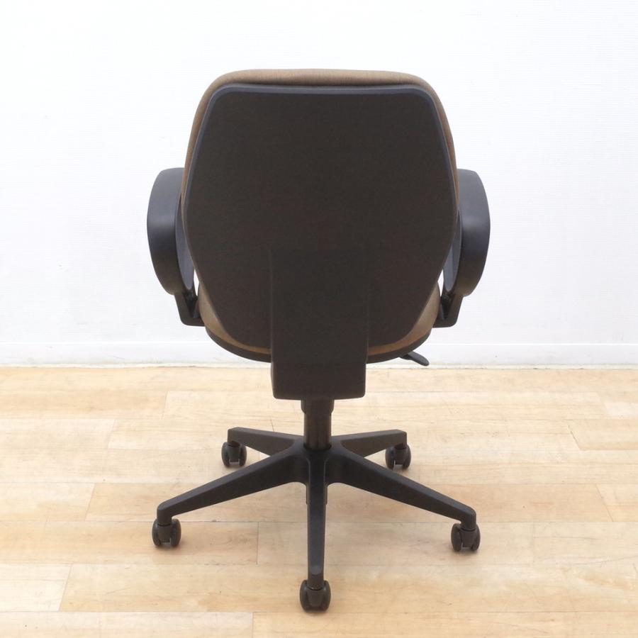 オフィスチェア 展示品 肘付 ループ肘 グレージュ ワークチェア 背 