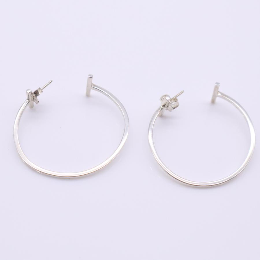 TIFFANY&Co.（ティファニー） ☆3日以内返品可☆ 美品 Tワイヤー