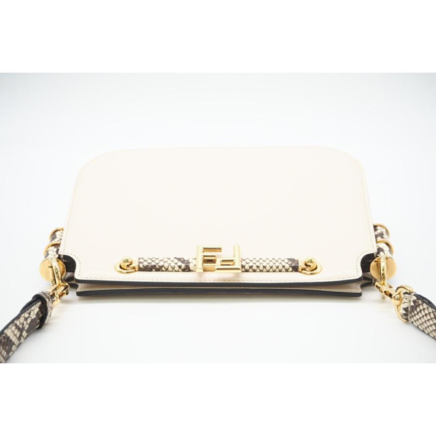 ★3日以内返品可★ 極美品 FENDI フェンディ カーフレザー タッチ スモール ショルダーバッグ 8BT349 | FENDI | 04