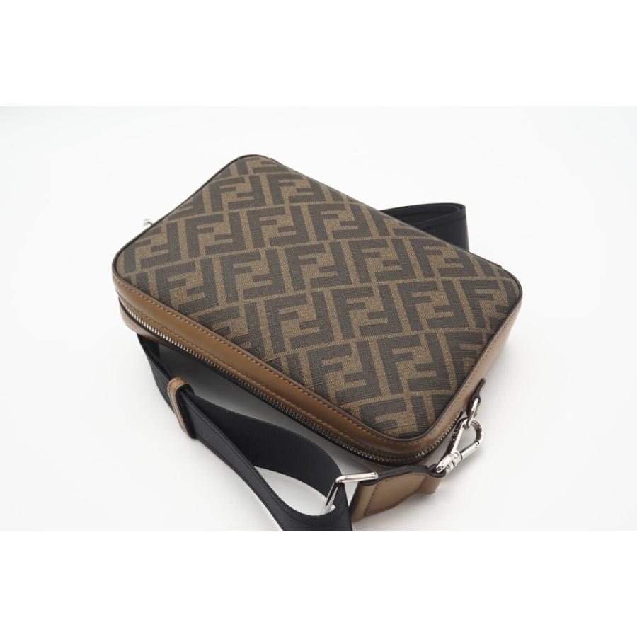 ★3日以内返品可★ 極美品 FENDI フェンディ FFキャンバス ダイアゴナル カメラケース 7M0286 ショルダーバッグ | FENDI | 03