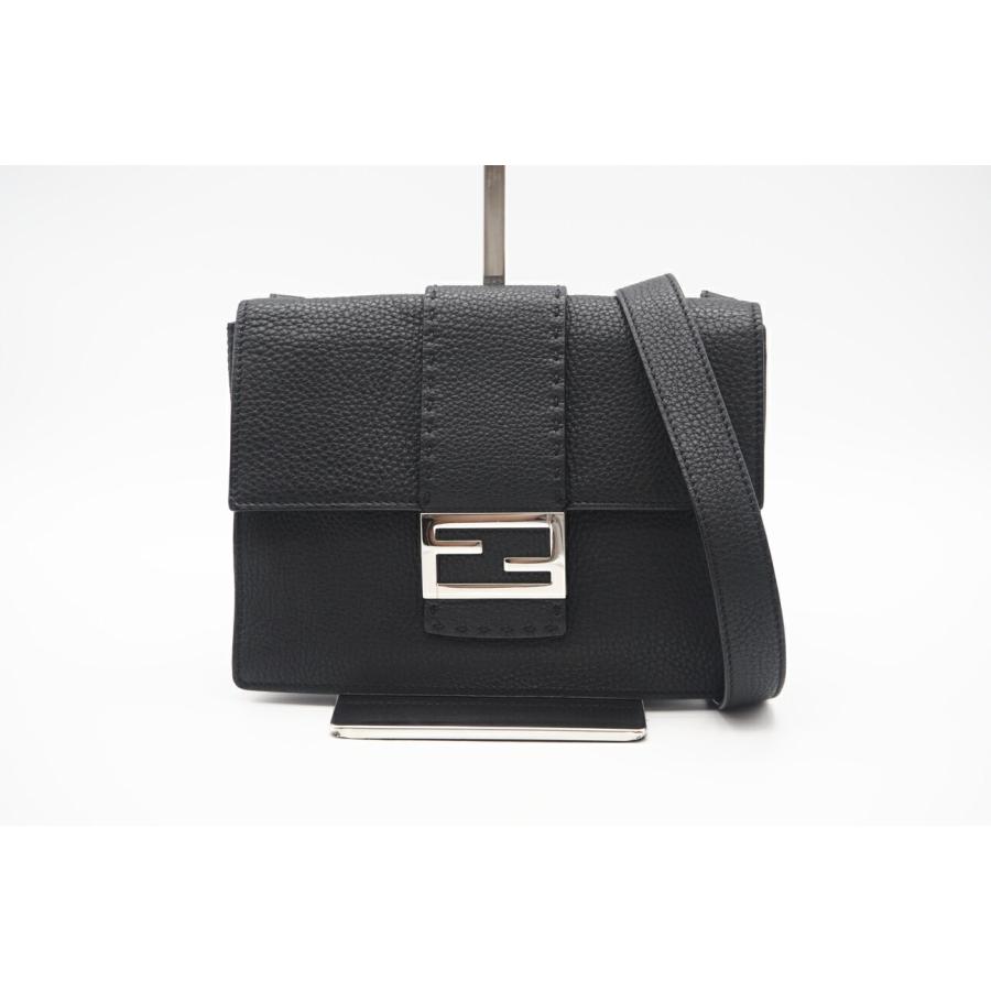 FENDI（フェンディ） ☆3日以内返品可☆ 美品 セレリア レザー 