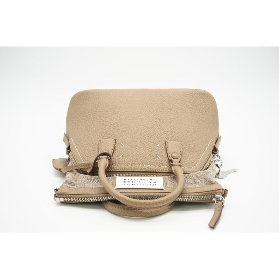 ★3日以内返品可★ 美品 MAISON MARGIELA メゾンマルジェラ レザー 5AC ミニバッグ S56WG0082 |  | 04