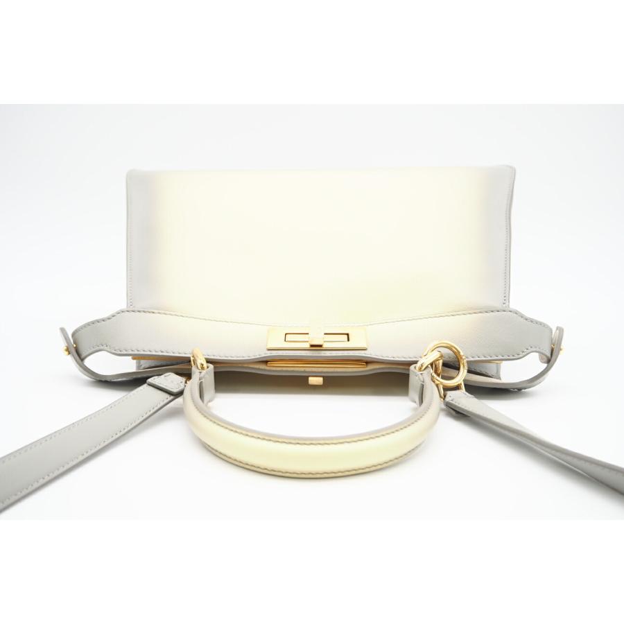 ★3日以内返品可★ 美品 FENDI フェンディ レザー ピーカブーISeeU ミディアム 8BN321 | FENDI | 04