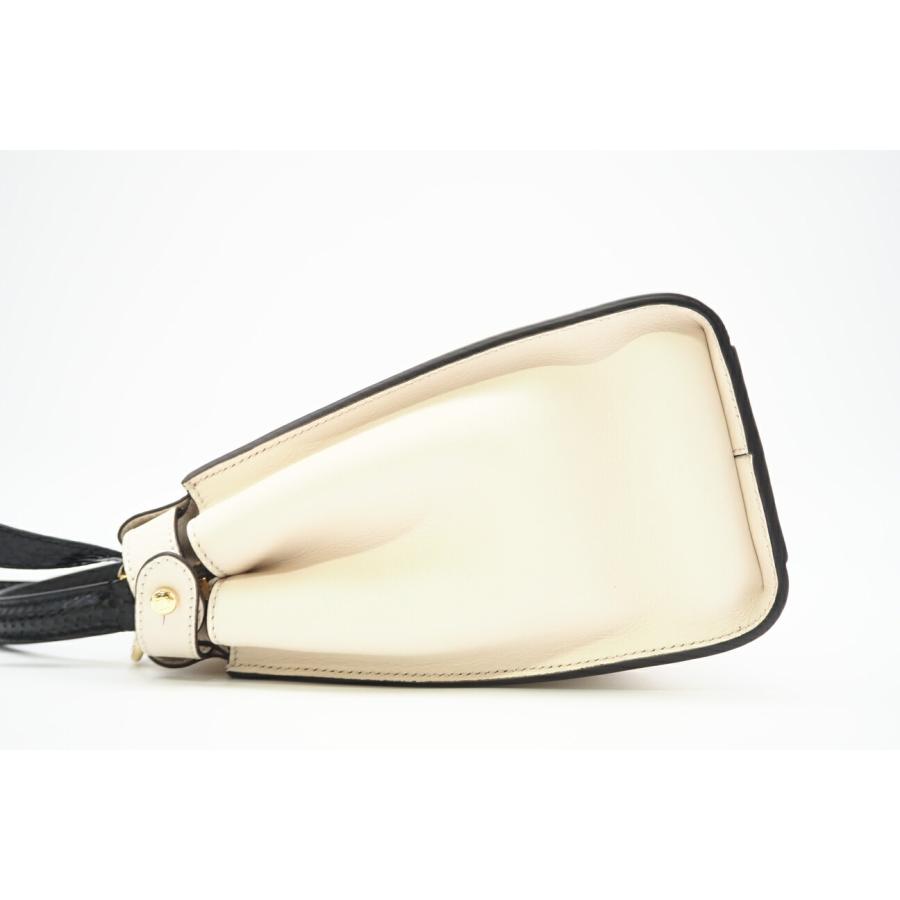 ★3日以内返品可★ 美品 FENDI フェンディ パイソン レザー モンスター ピーカブー レギュラー 2WAYハンドバッグ | FENDI | 04