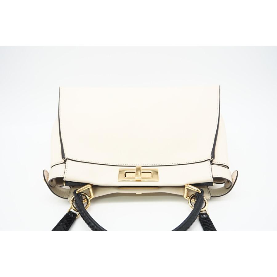 ★3日以内返品可★ 美品 FENDI フェンディ パイソン レザー モンスター ピーカブー レギュラー 2WAYハンドバッグ | FENDI | 06